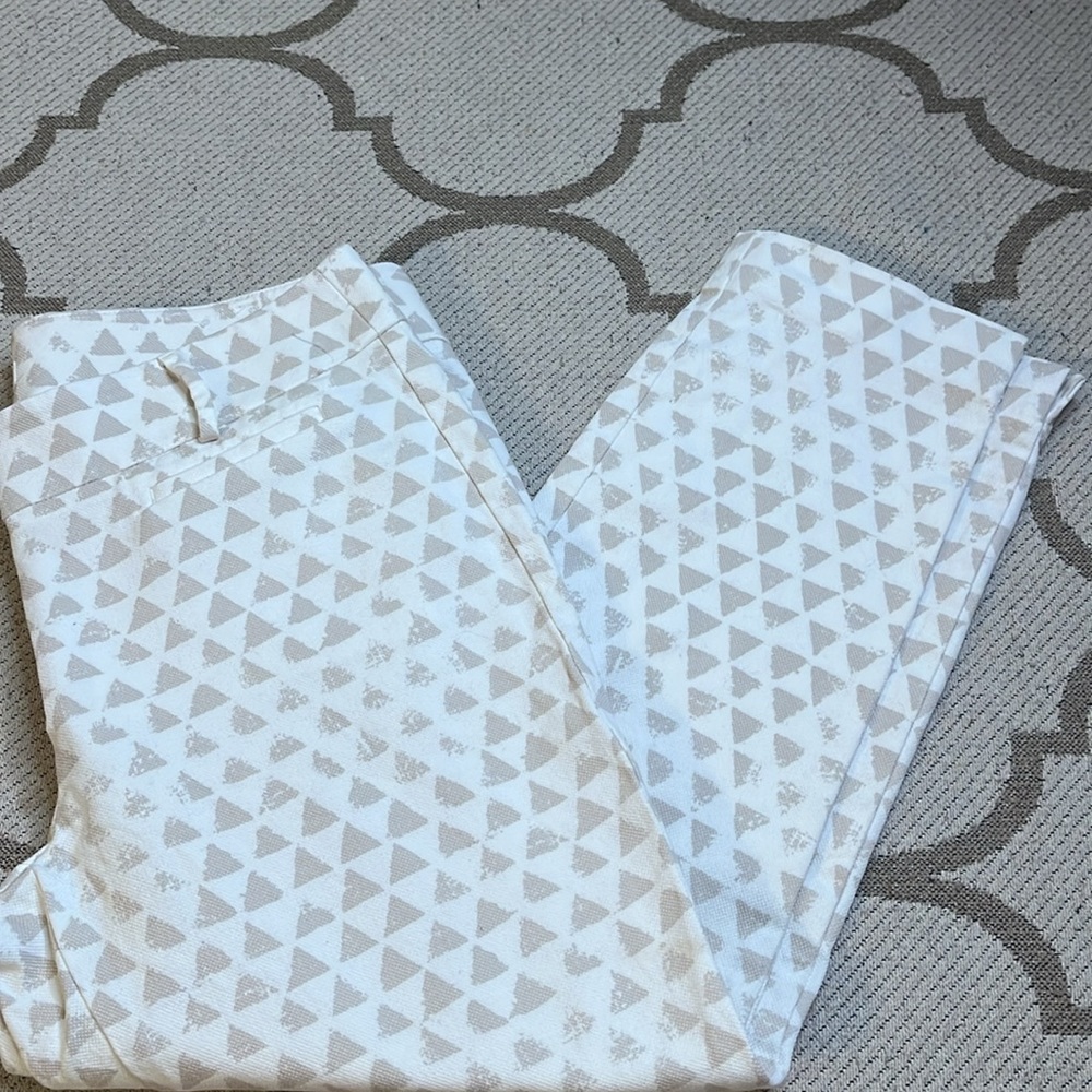 Ann Taylor White and Gray Cropped Pants